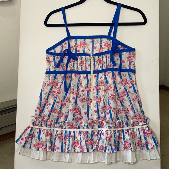 Betsey Johnson Floral Summer Top - Picture 2 of 4